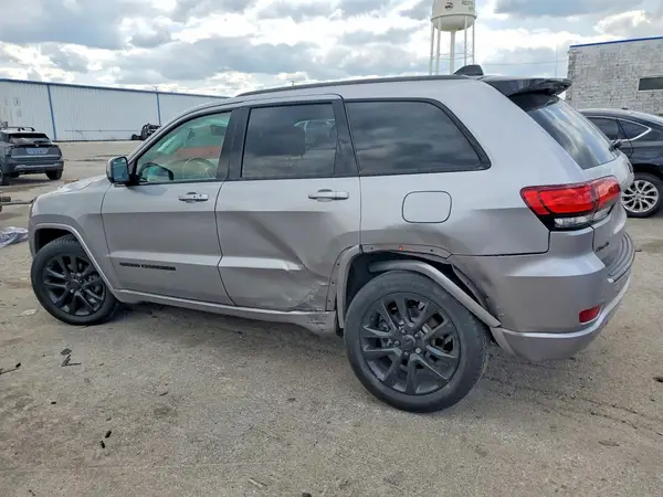1C4RJFAG9JC217324 2018 JEEP GRAND CHEROKEE - Image 2