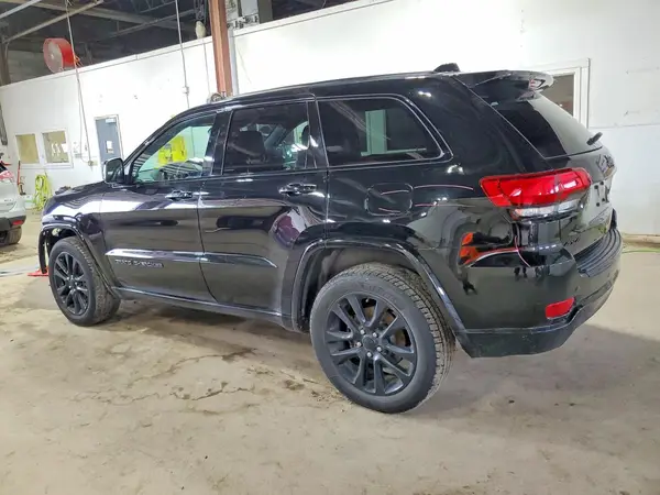 1C4RJFAG9JC217582 2018 JEEP GRAND CHEROKEE - Image 2