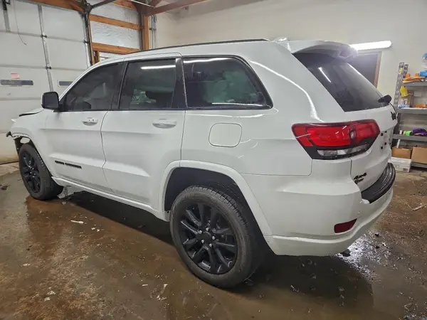 1C4RJFAG9JC269858 2018 JEEP GRAND CHEROKEE - Image 2