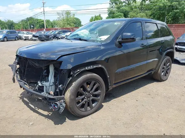 1C4RJFAG9JC320808 2018 JEEP GRAND CHEROKEE - Image 2