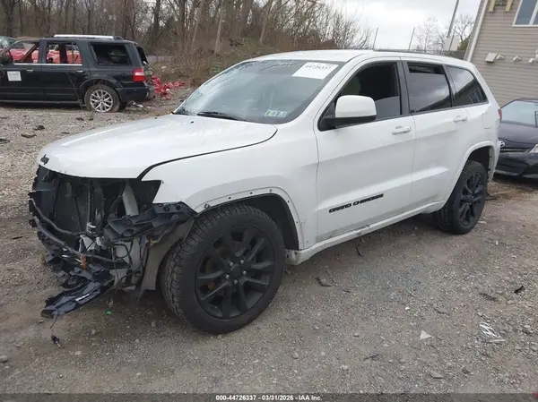 1C4RJFAG9JC335681 2018 JEEP GRAND CHEROKEE - Image 2