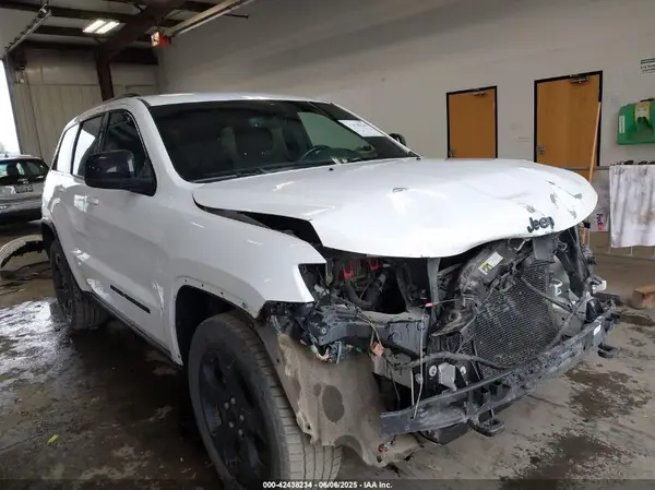 1C4RJFAG9JC370379 2018 JEEP GRAND CHEROKEE - Image 1