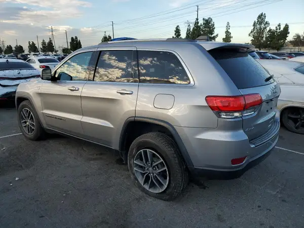 1C4RJFAG9JC402330 2018 JEEP GRAND CHEROKEE - Image 2