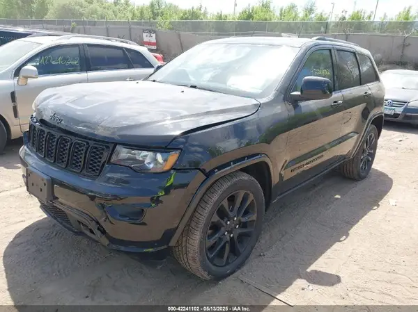 1C4RJFAG9JC417684 2018 JEEP GRAND CHEROKEE - Image 2