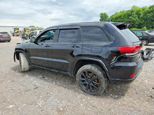 1C4RJFAG9JC468358 2018 JEEP GRAND CHEROKEE - Image 2