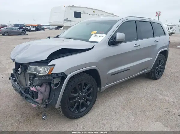 1C4RJFAG9KC670974 2019 JEEP GRAND CHEROKEE - Image 2