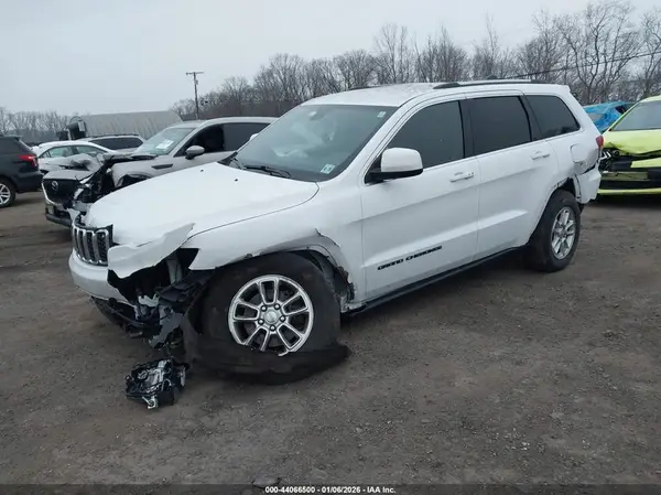 1C4RJFAG9LC298201 2020 JEEP GRAND CHEROKEE - Image 2