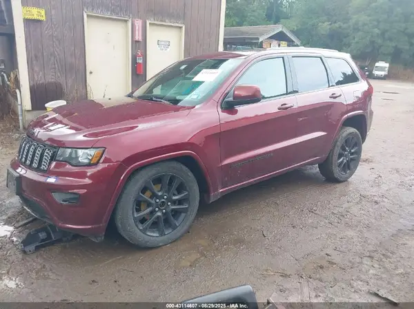 1C4RJFAGOHC919011 2017 JEEP GRAND CHEROKEE - Image 2