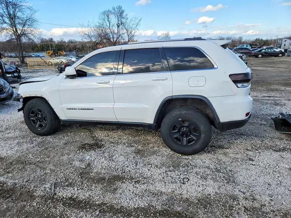 1C4RJFAGXHC657451 2017 JEEP GRAND CHEROKEE - Image 2
