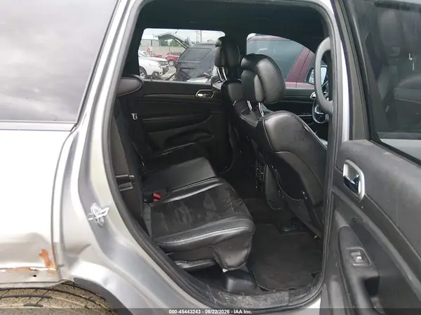 1C4RJFAGXHC704610 2017 JEEP GRAND CHEROKEE - Image 8