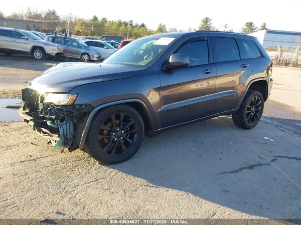 1C4RJFAGXHC704736 2017 JEEP GRAND CHEROKEE - Image 2