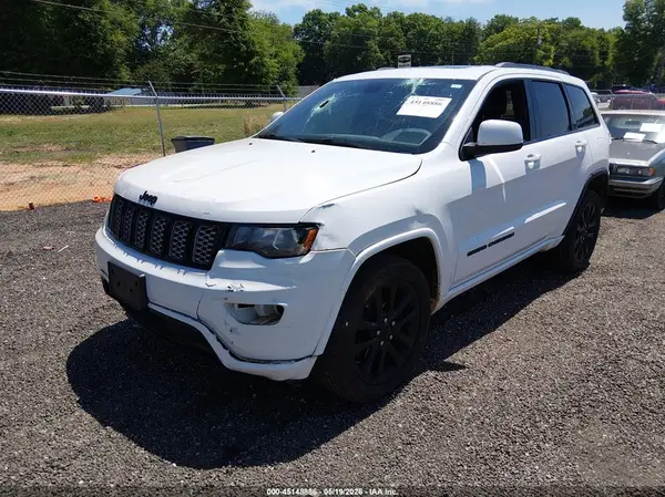 1C4RJFAGXHC714375 2017 JEEP GRAND CHEROKEE - Image 2