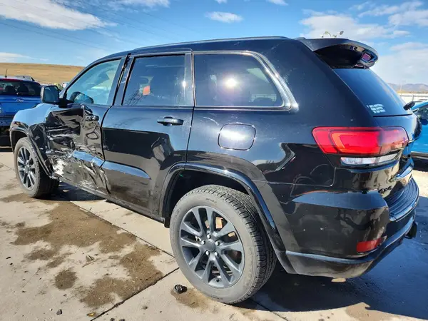 1C4RJFAGXHC831504 2017 JEEP GRAND CHEROKEE - Image 2