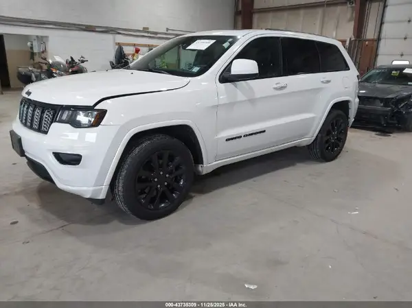 1C4RJFAGXHC834340 2017 JEEP GRAND CHEROKEE - Image 2
