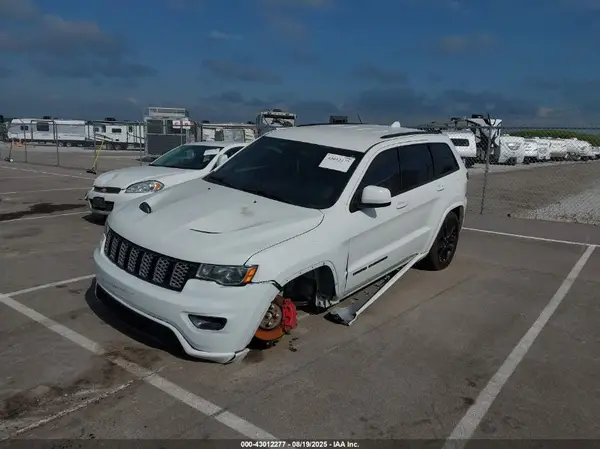 1C4RJFAGXHC881450 2017 JEEP GRAND CHEROKEE - Image 2
