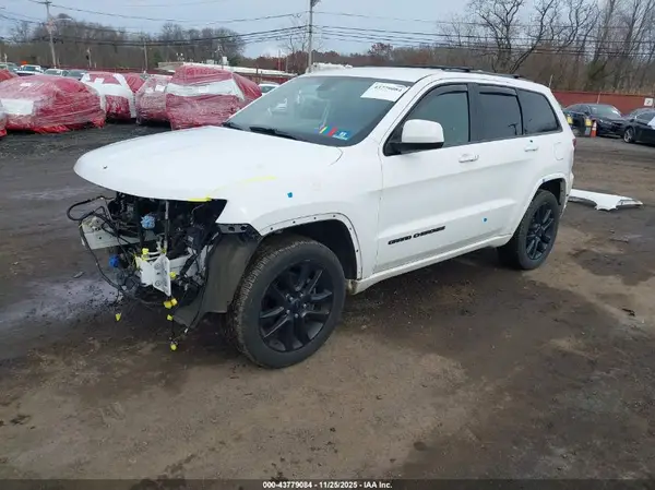 1C4RJFAGXHC910767 2017 JEEP GRAND CHEROKEE - Image 2