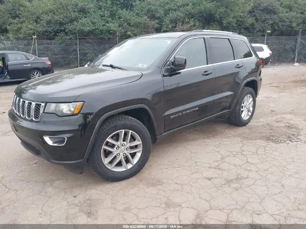1C4RJFAGXHC913023 2017 JEEP GRAND CHEROKEE - Image 2