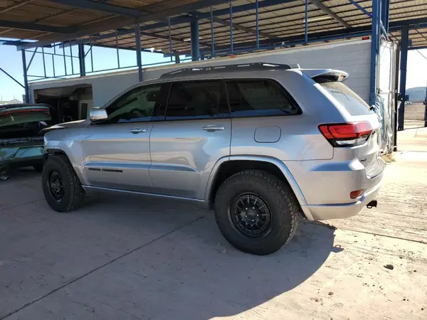 1C4RJFAGXJC105194 2018 JEEP GRAND CHEROKEE - Image 2
