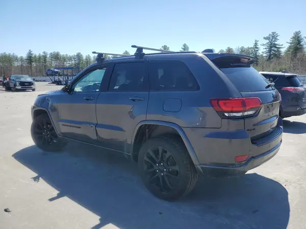 1C4RJFAGXJC121282 2018 JEEP GRAND CHEROKEE - Image 2