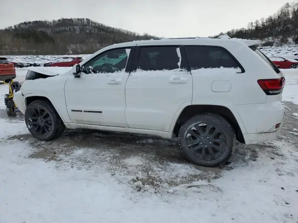1C4RJFAGXJC151656 2018 JEEP GRAND CHEROKEE - Image 2