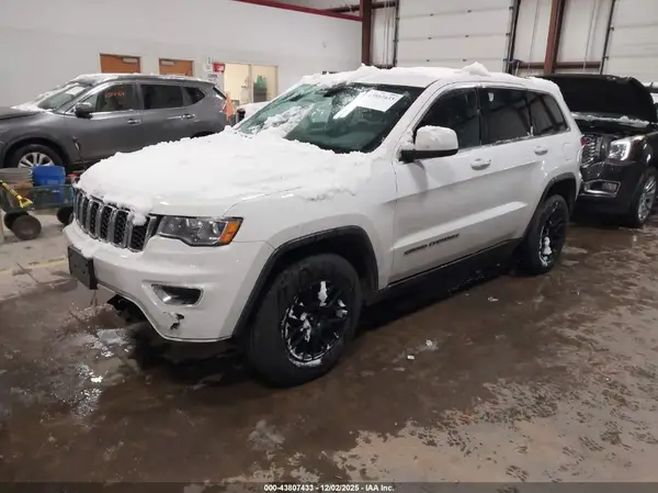 1C4RJFAGXJC179683 2018 JEEP GRAND CHEROKEE - Image 2