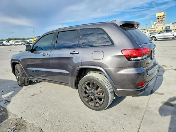 1C4RJFAGXJC180753 2018 JEEP GRAND CHEROKEE - Image 2