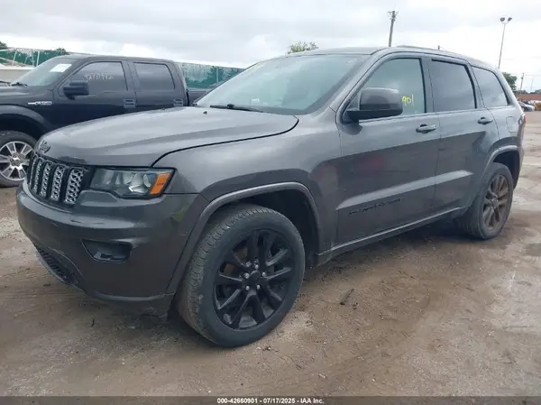 1C4RJFAGXJC190814 2018 JEEP GRAND CHEROKEE - Image 2
