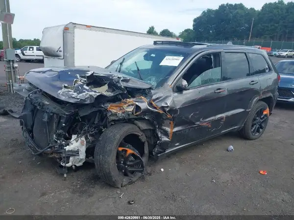 1C4RJFAGXJC203173 2018 JEEP GRAND CHEROKEE - Image 2