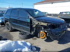 1C4RJFAGXJC227912 2018 JEEP GRAND CHEROKEE