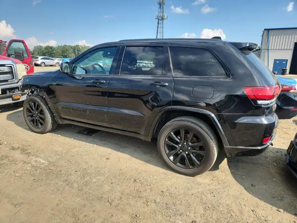 1C4RJFAGXJC287415 2018 JEEP GRAND CHEROKEE - Image 2