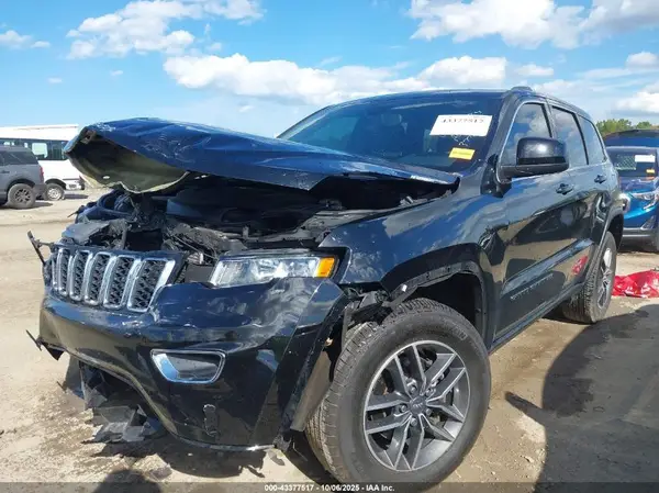 1C4RJFAGXJC377681 2018 JEEP GRAND CHEROKEE - Image 2