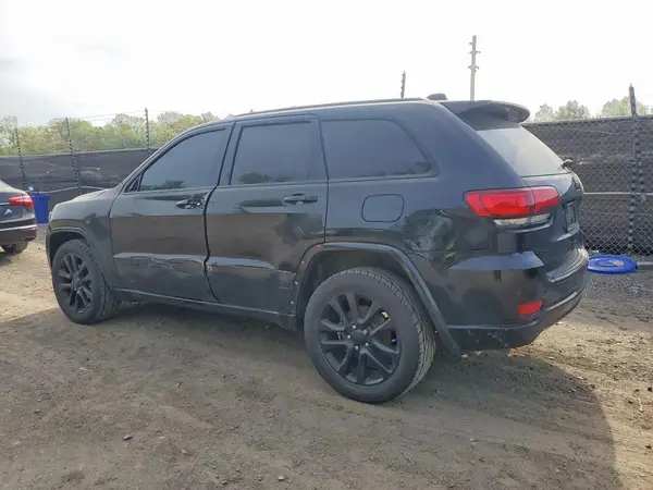 1C4RJFAGXJC387529 2018 JEEP GRAND CHEROKEE - Image 2