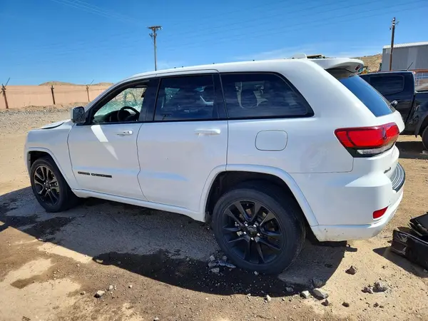 1C4RJFAGXJC436535 2018 JEEP GRAND CHEROKEE - Image 2