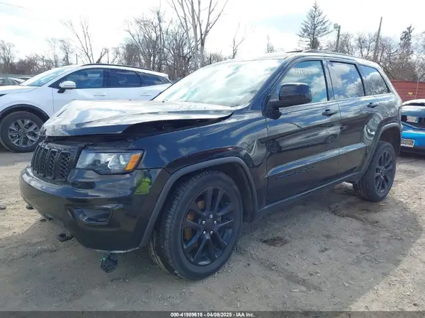 1C4RJFAGXJC482401 2018 JEEP GRAND CHEROKEE - Image 2