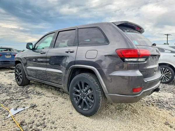 1C4RJFAGXJC483676 2018 JEEP GRAND CHEROKEE - Image 2