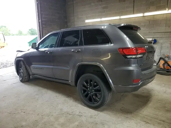 1C4RJFAGXJC487078 2018 JEEP GRAND CHEROKEE - Image 2