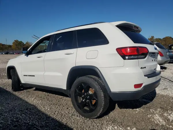 1C4RJFAGXJC499585 2018 JEEP GRAND CHEROKEE - Image 2
