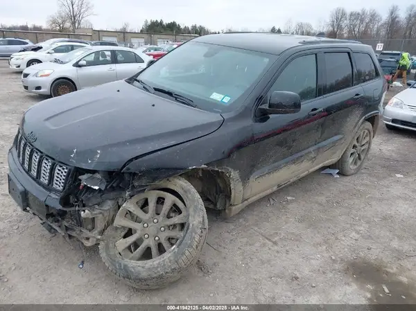1C4RJFAGXKC674676 2019 JEEP GRAND CHEROKEE - Image 2