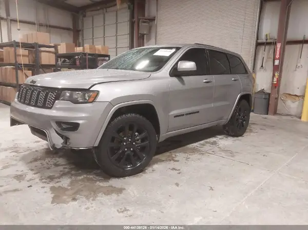 1C4RJFAGXLC299518 2020 JEEP GRAND CHEROKEE - Image 2