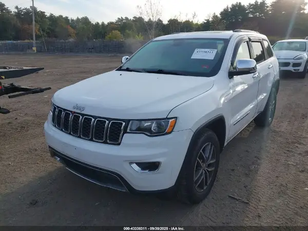 1C4RJFBG0HC640852 2017 JEEP GRAND CHEROKEE - Image 2