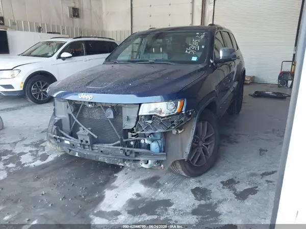 1C4RJFBG0HC676119 2017 JEEP GRAND CHEROKEE - Image 2
