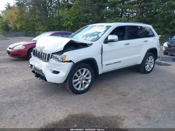 1C4RJFBG0HC683698 2017 JEEP GRAND CHEROKEE - Image 2