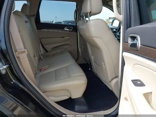 1C4RJFBG0HC715629 2017 JEEP GRAND CHEROKEE - Image 8
