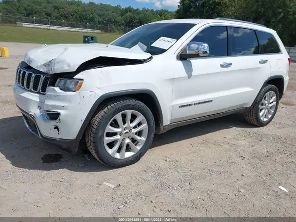 1C4RJFBG0HC715727 2017 JEEP GRAND CHEROKEE - Image 2