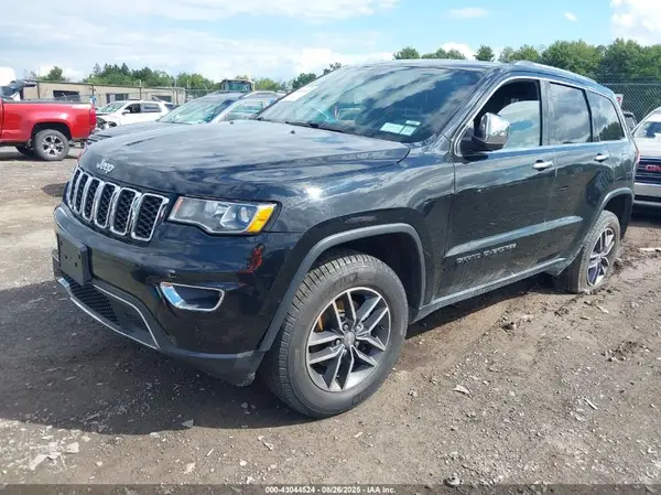 1C4RJFBG0HC716795 2017 JEEP GRAND CHEROKEE - Image 2
