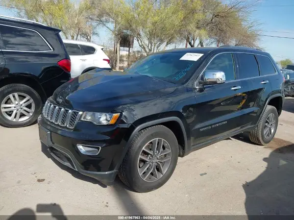 1C4RJFBG0HC728462 2017 JEEP GRAND CHEROKEE - Image 2