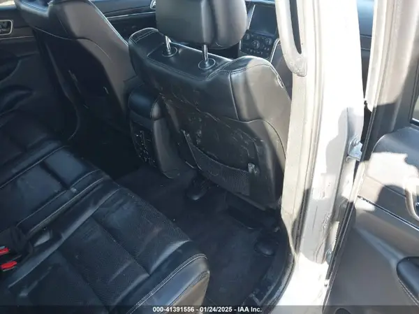 1C4RJFBG0HC764572 2017 JEEP GRAND CHEROKEE - Image 8