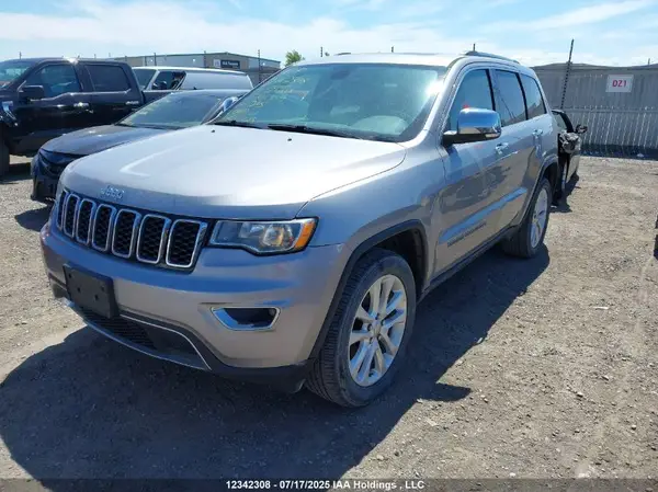 1C4RJFBG0HC786359 2017 JEEP GRAND CHEROKEE - Image 2