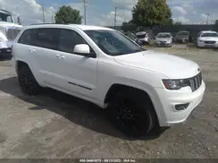 1C4RJFBG0HC792663 2017 JEEP GRAND CHEROKEE