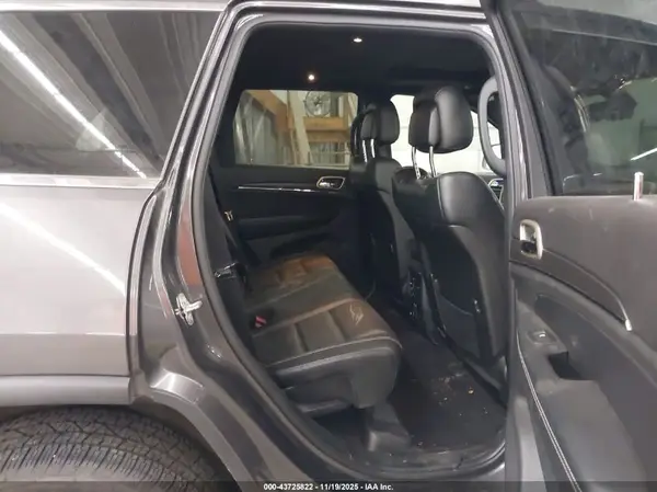 1C4RJFBG0HC798026 2017 JEEP GRAND CHEROKEE - Image 8